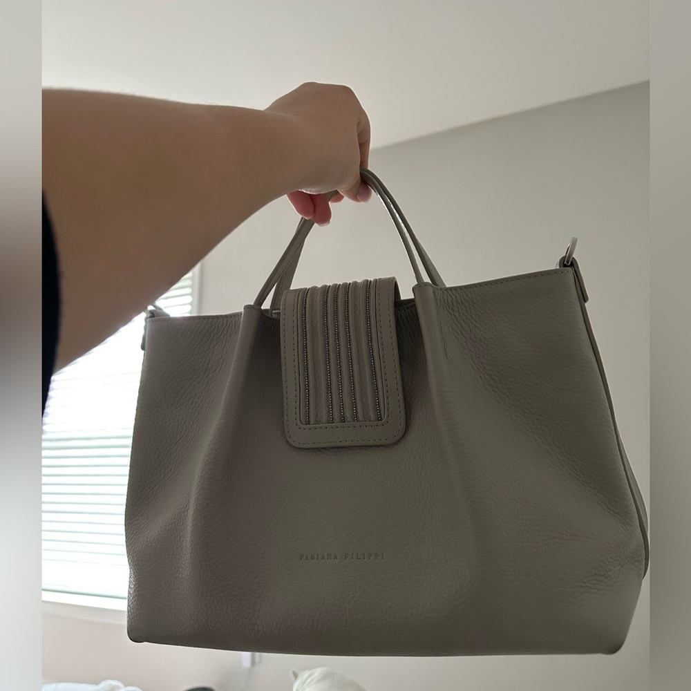 Fabiana Filippi Medium/Large Cross Body Tote